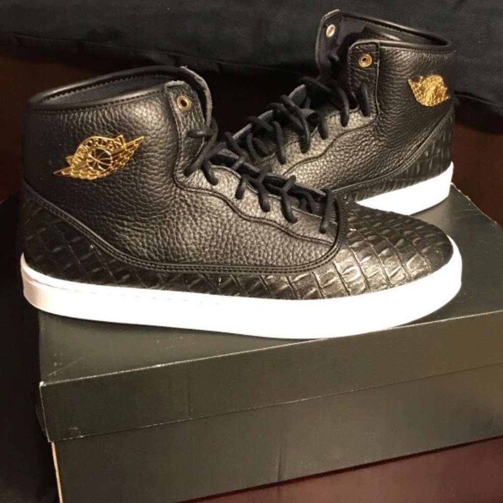 Jordan Jasmine GG Size 8Y